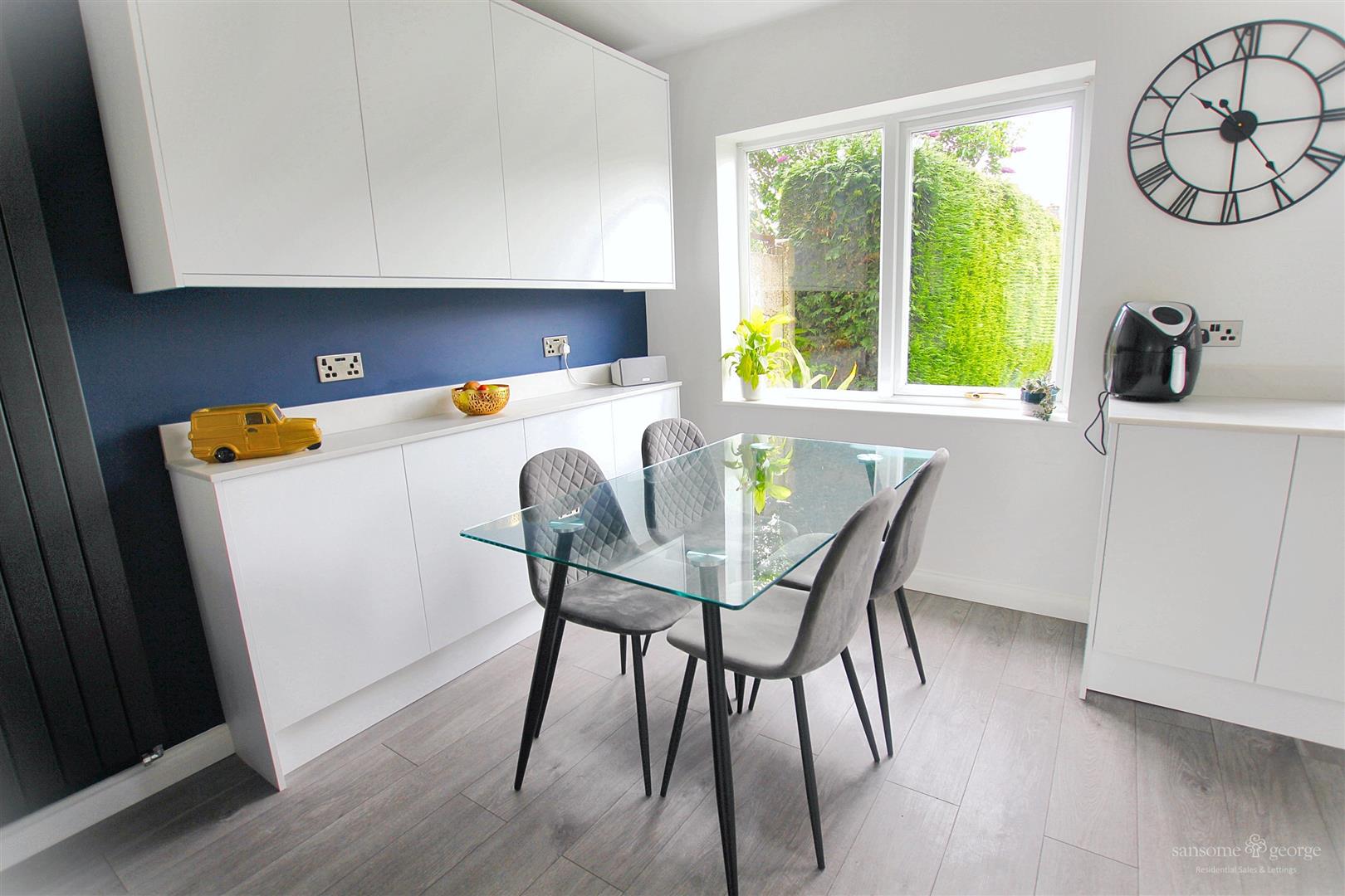 Burlington Road, Tilehurst, Reading
